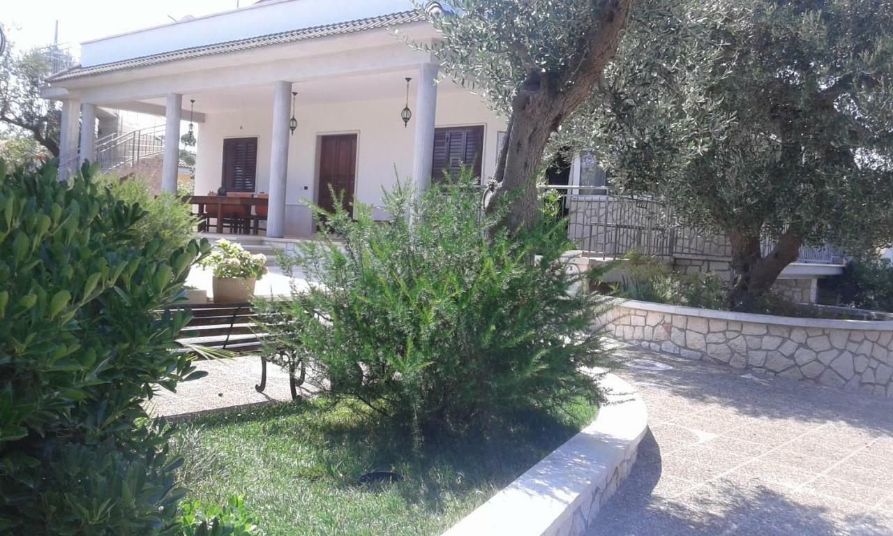 B & B La Mansarda Monopoli Exterior photo